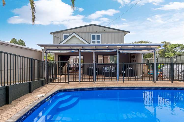 6 Marine Parade Mellons Bay_14