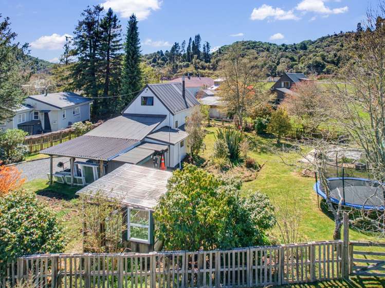 12 and 14 Poro Street Raurimu_28