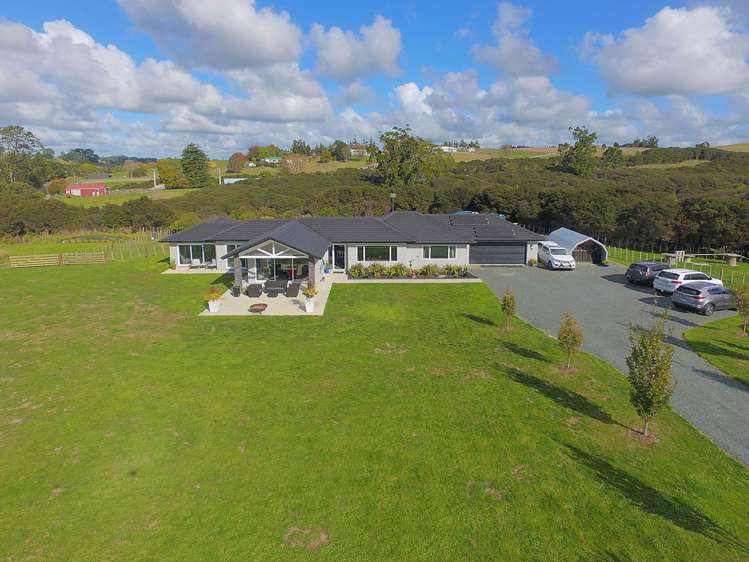 1 Ngaire Close Wainui_22