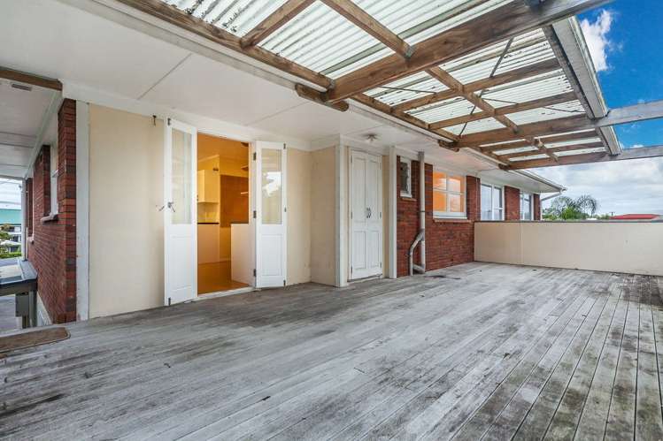 6 Graham Avenue Te Atatu Peninsula_30