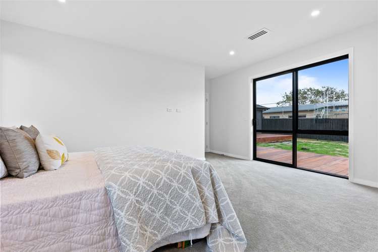 110 Monument Road Clevedon_11