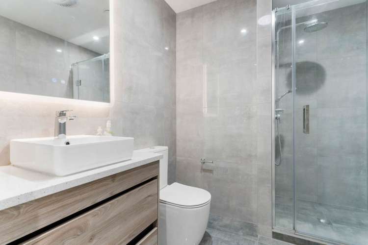 82 Joseph Street Flat Bush_24