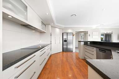 17 River Oaks Place_2