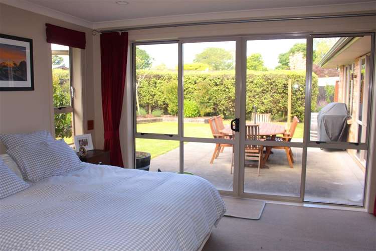 11a Christy Brown Place Leamington_10