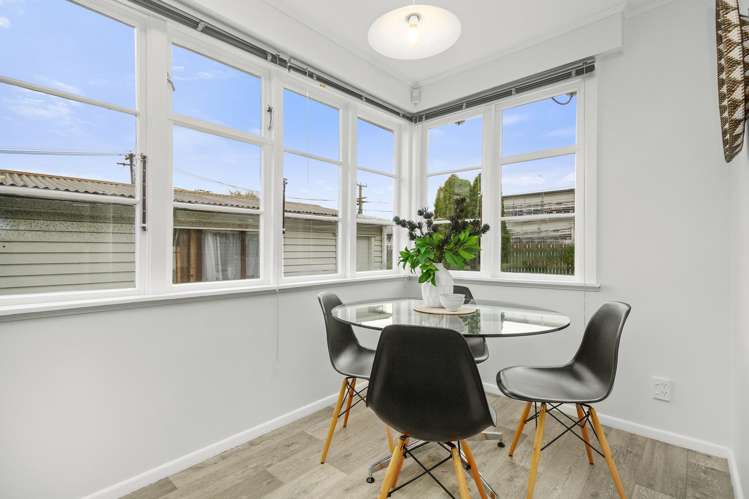 1/1 Strand Crescent Naenae_7