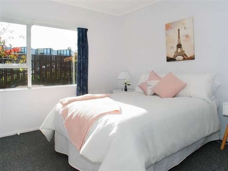 2 Pascoe Avenue Paremata_16