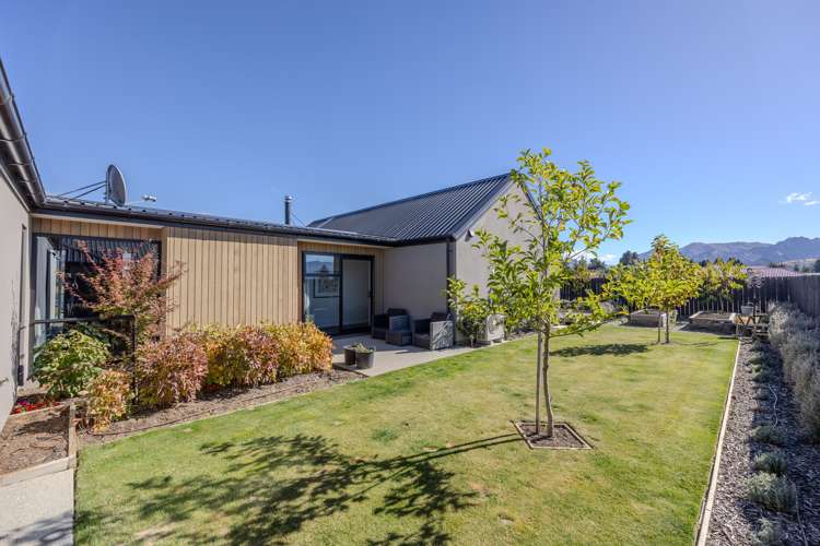 26 Pounamu Avenue Albert Town_3