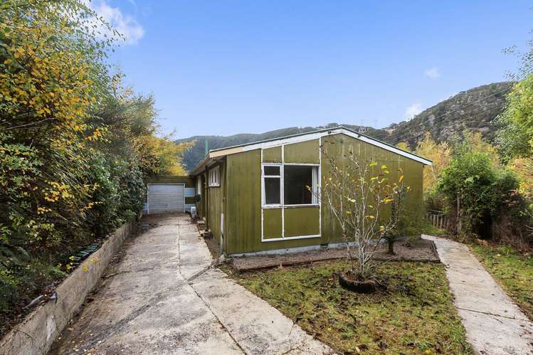 44 Village Loop Road Waipori Falls_13