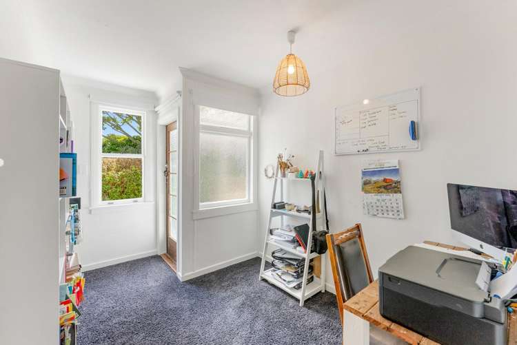 41 Cumming Street Okato_24