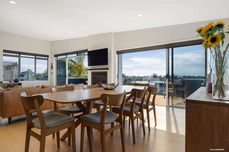 10 Columbia Crescent Beachlands_3