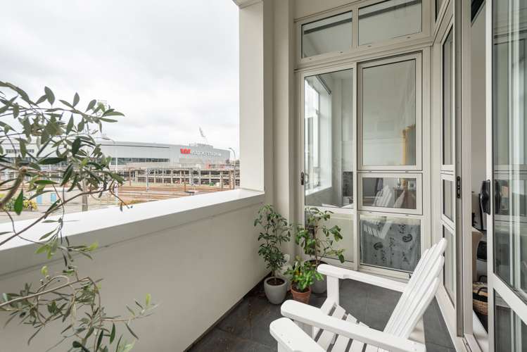 109/107 Thorndon Quay Pipitea_8