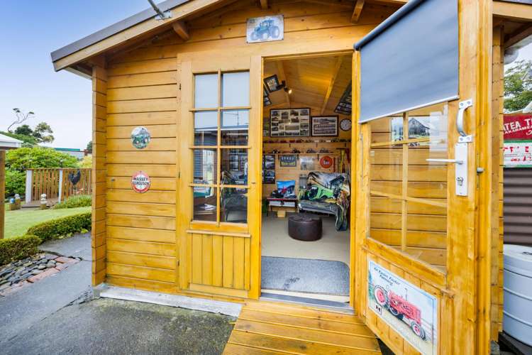 240 Egmont Street Patea_34