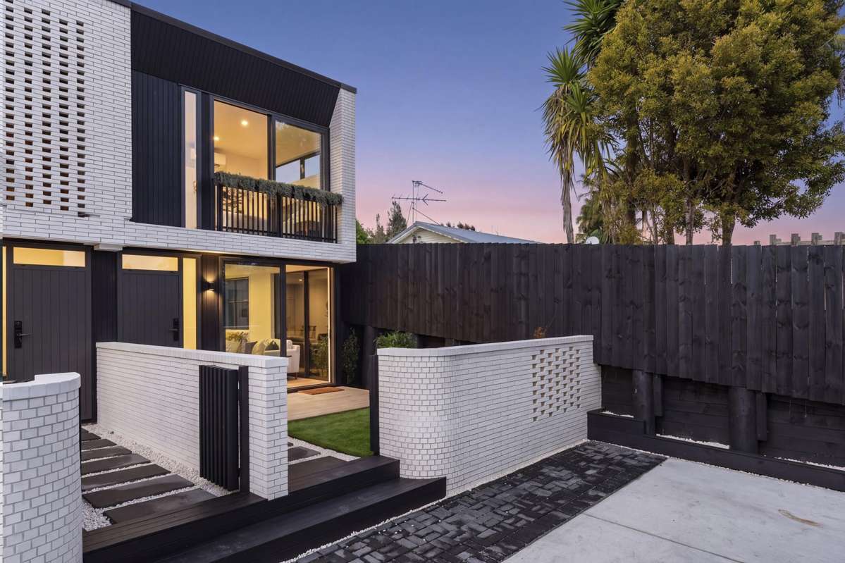 4/49 Stredwick Drive_0