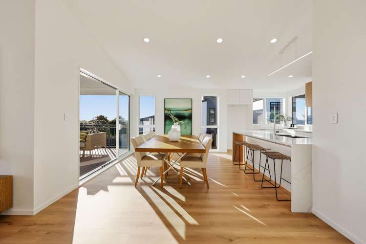 50 Bleakhouse Road Mellons Bay_12