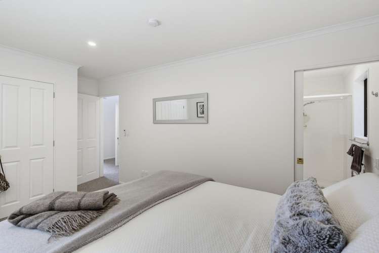 10 Sams Way Raumati South_20