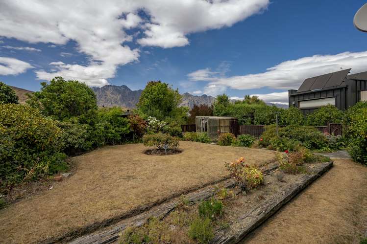 4 Four Views Avenue Kelvin Heights_22