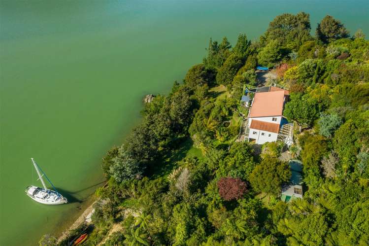 577 Queen Charlotte Drive Havelock_13