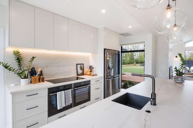 72 Hartwell Drive Kelvin Grove_16