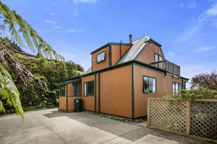 83 Miromiro Road Normandale_21