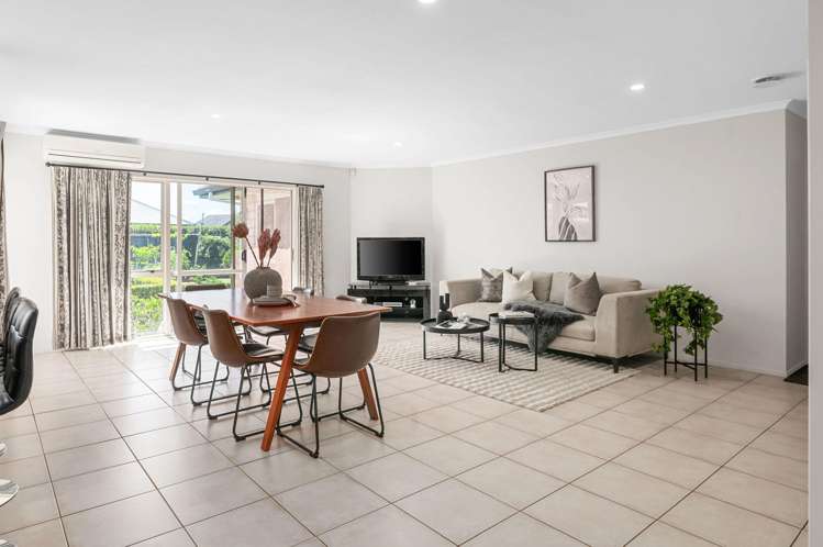 17 Palliser Drive Huntington_6