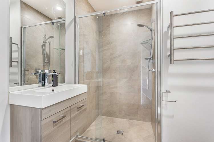 40 Memorial Park Lane Hobsonville_16