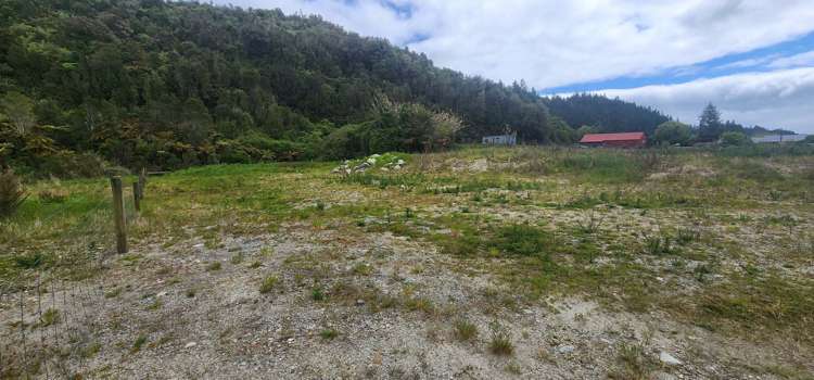172 Woodstock-Rimu Road, Ruatapu Hokitika_4
