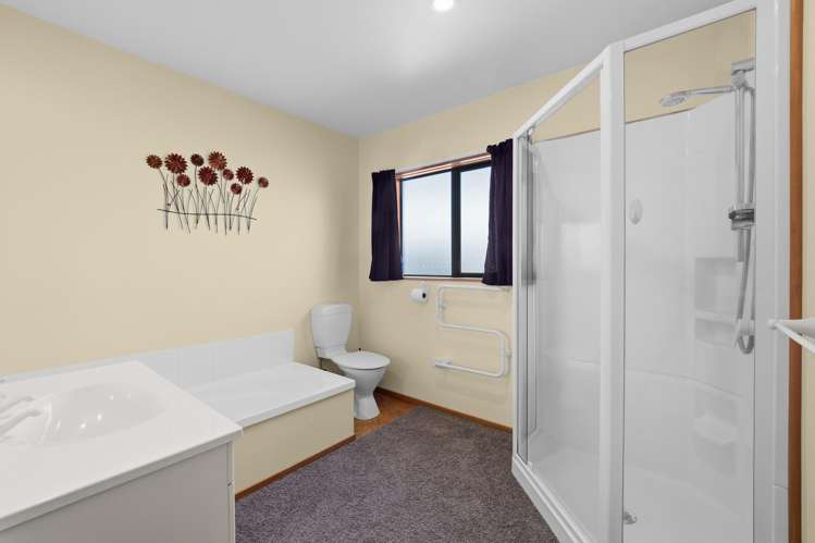 106 Middle Road Allenton_14