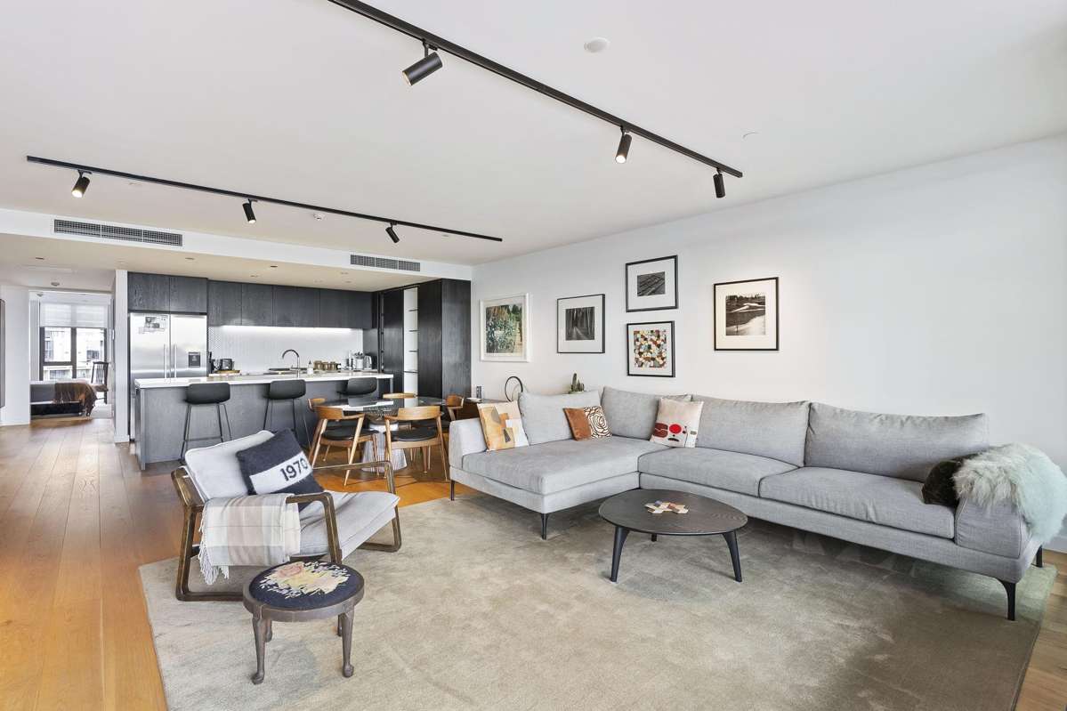 602/52 Sale Street_2