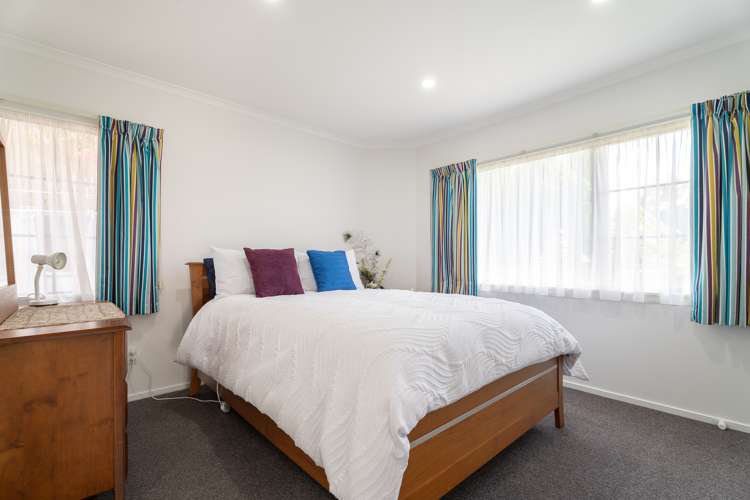 53 Amesbury Drive Churton Park_21