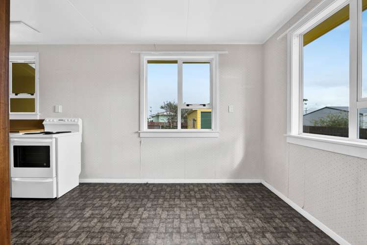 9 Bone Crescent Hawera_8