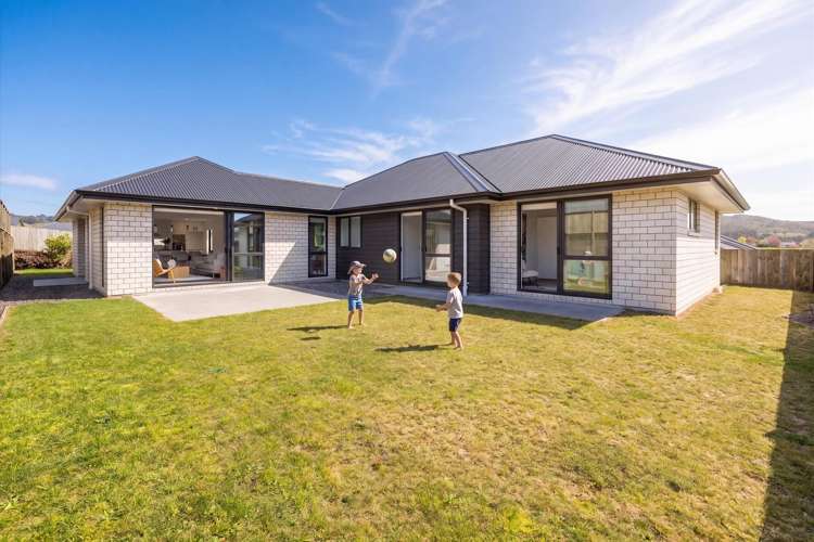 11 Tarata Place Owhata_9