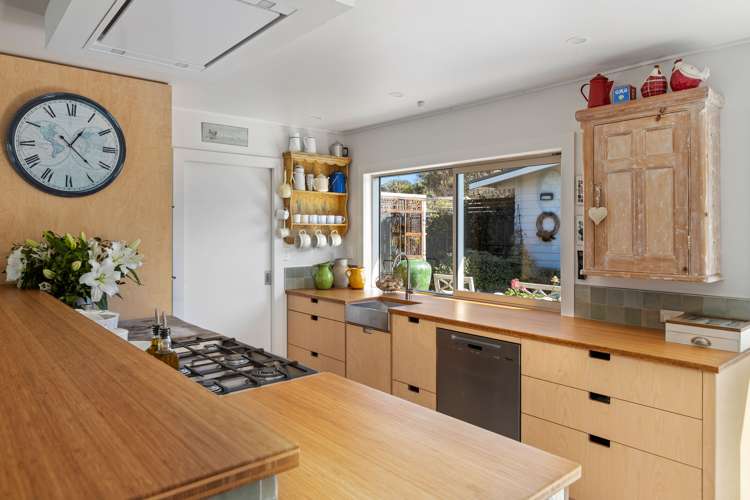 132 Blue Pacific Parade Riversdale Beach_5