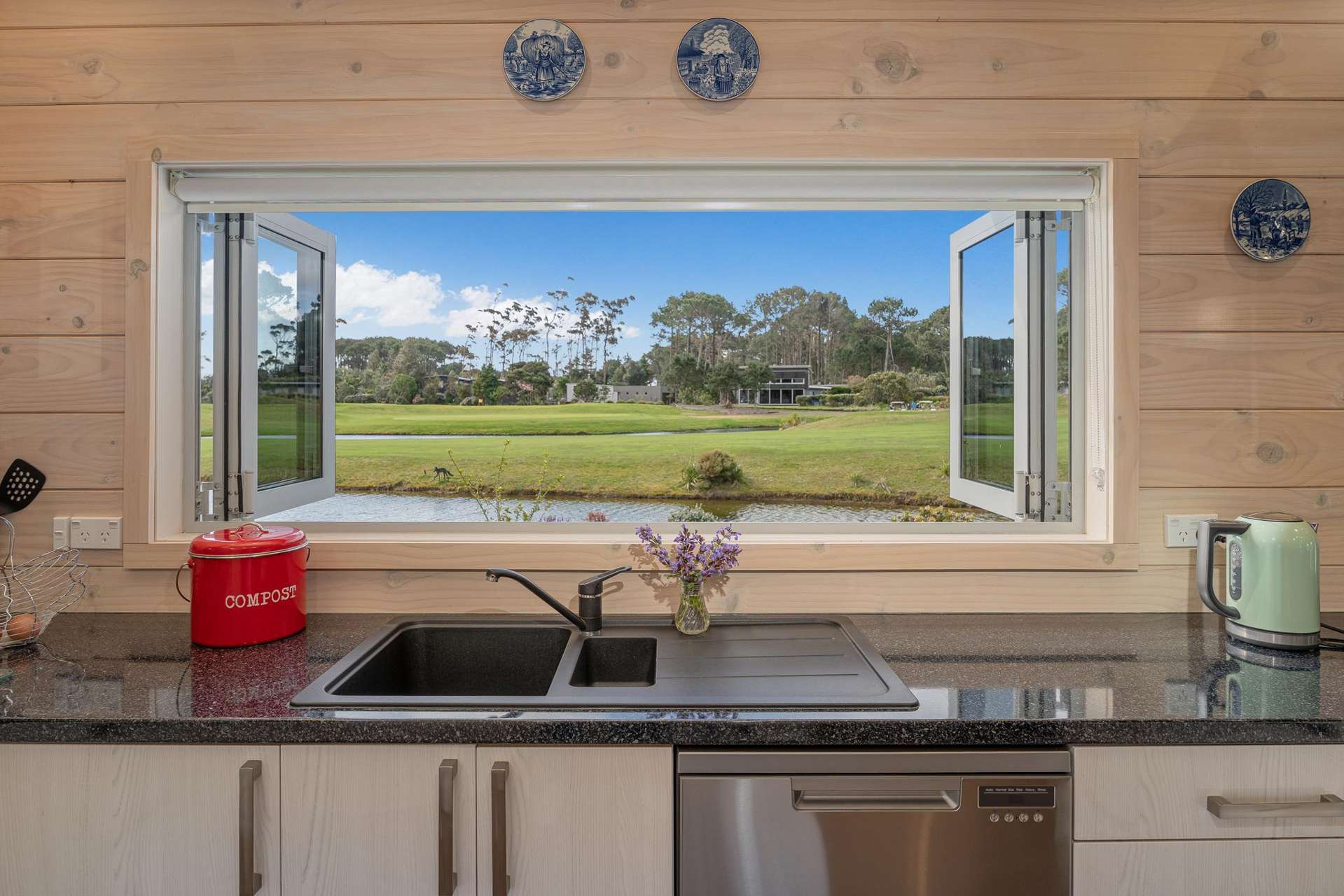 107 Benjamin Place Matarangi_0