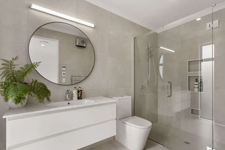 52 Manakura Street Russley_9