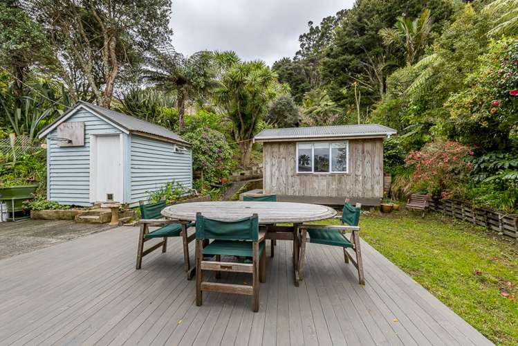 17 Laingholm Drive Laingholm_2