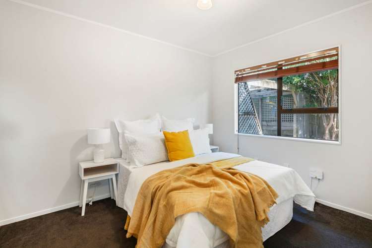 2/6 Sevilla Place Unsworth Heights_11