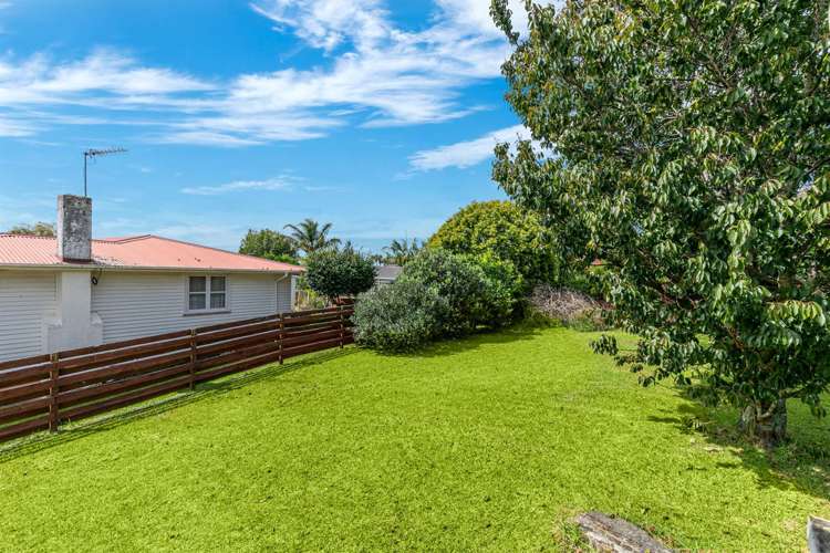 17 Divich Avenue Te Atatu South_30