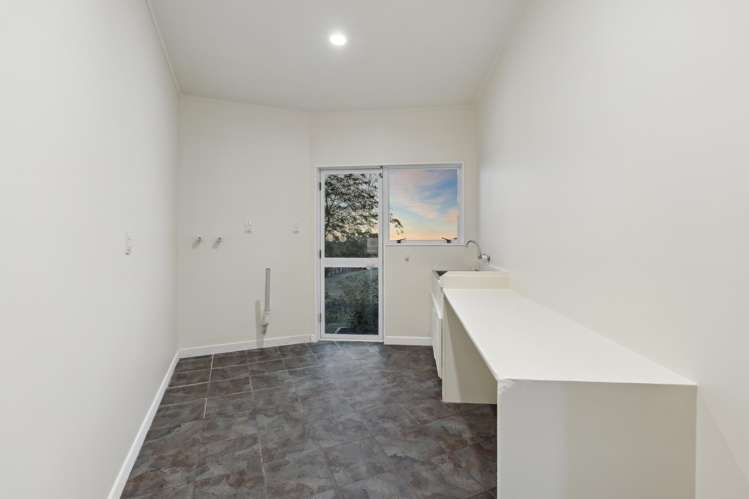 24 Peretao Rise The Gardens_16