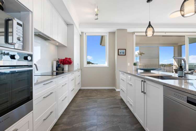 182 Landmark Terrace Orewa_14