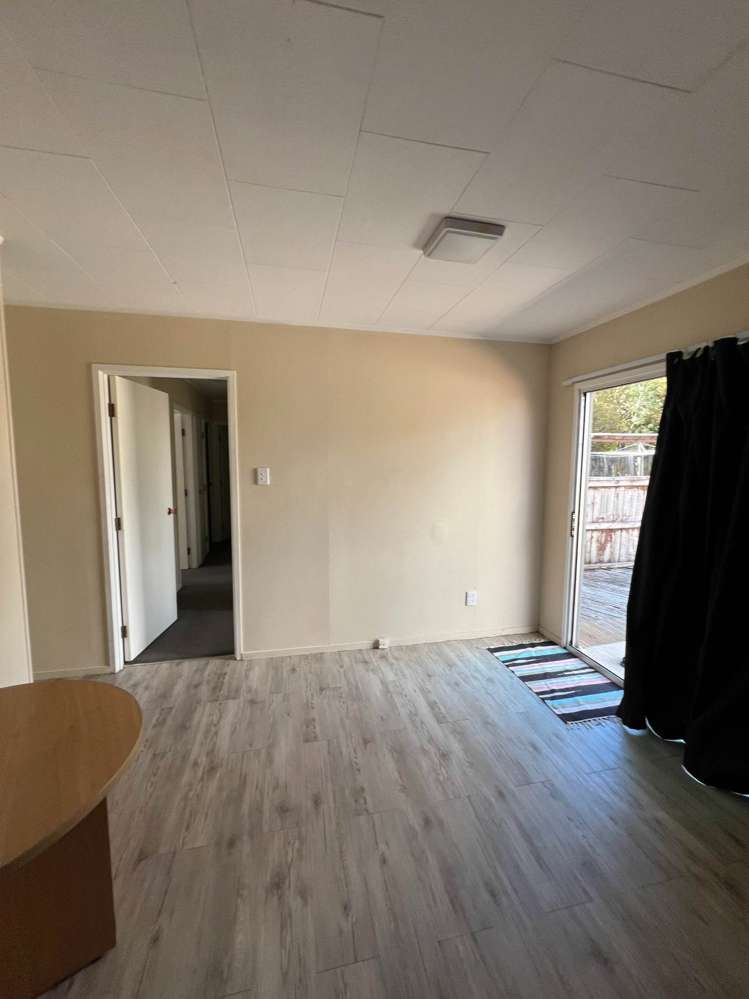 133 Universal Drive Henderson_6