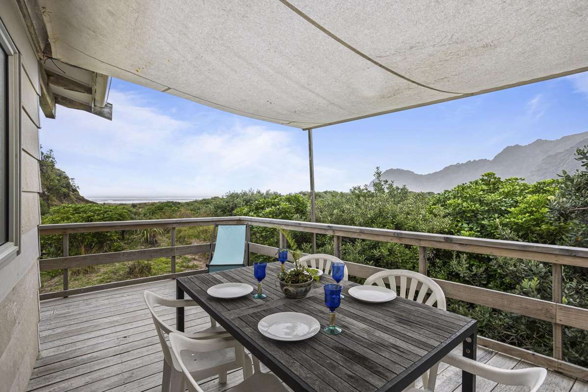 36 North Piha Road_3