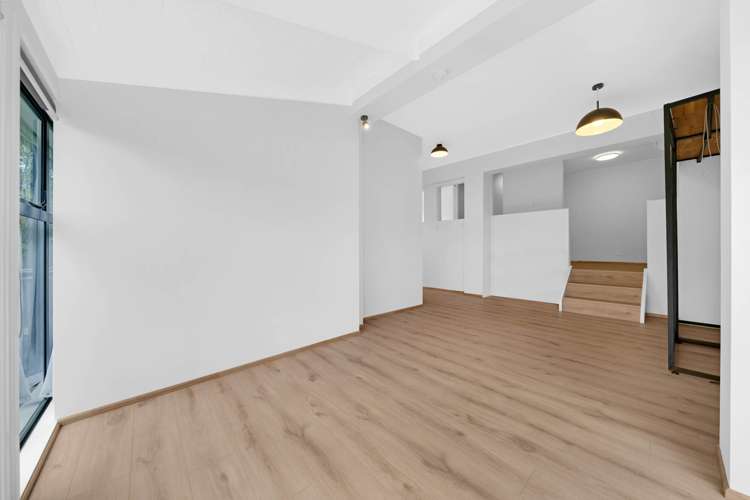 84 & 86 Ayton Drive Totara Vale_31