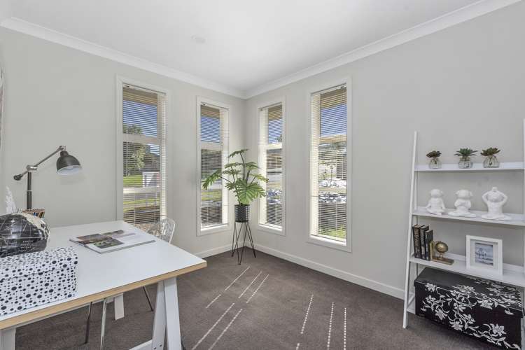 42 Somerton Drive Huntington_14