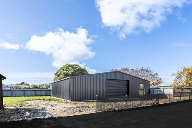 Big Shed on Big Land