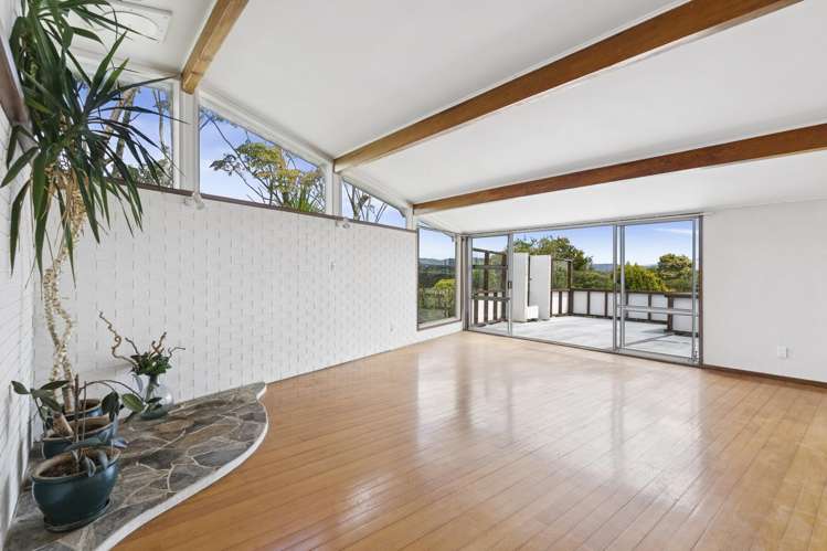 29 Highland Avenue Titirangi_4