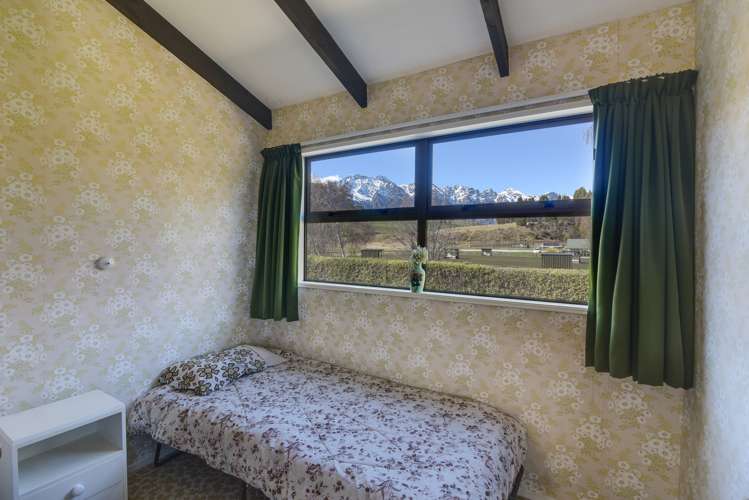 8 Kelvin Place Kelvin Heights_14