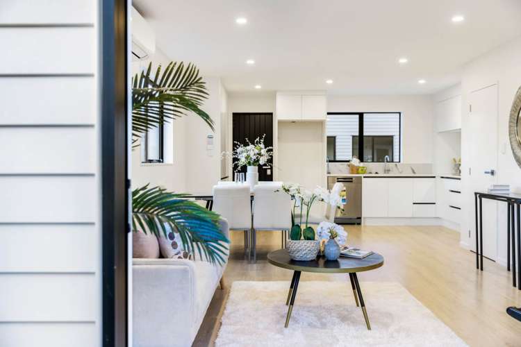 1/135 Lancaster Road Beach Haven_7