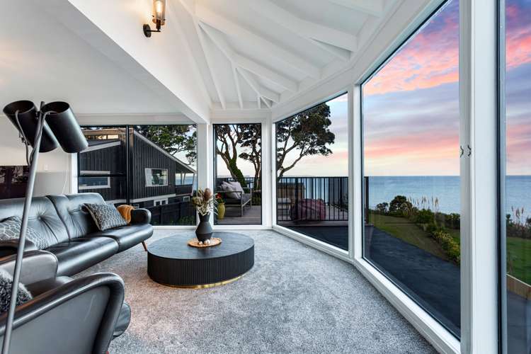 68 Cliff Road Torbay_12