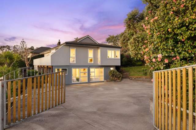 Home & Granny Flat! Elevated View! Land Potential!