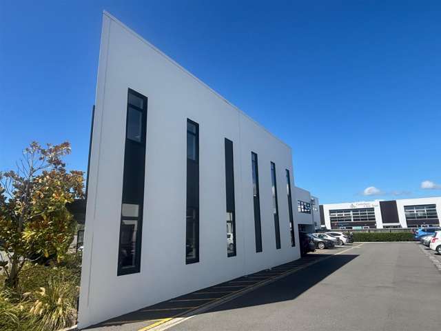 Unit 10, 31-33 Tyne Street Addington_1